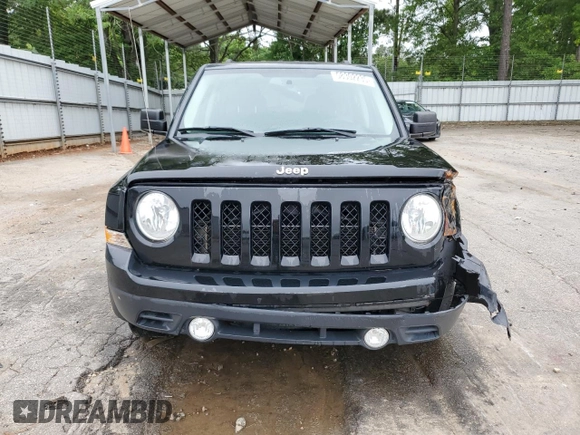 2017 Jeep Patriot Sport with VIN 1C4NJRBB1HD143808, listed as a Copart auction lot 58302235 with 136,123 mi miles and Salvage title. Bid and sale history available at DreamBid. Image 5.