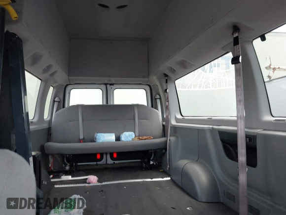 2011 Ford Econoline Passenger XL с VIN 1FBSS3BL2BDB39140, выставлен на аукционе IAAI как лот 42519630 с пробегом 115 095 миль миль и . История ставок и продаж доступна на DreamBid. Изображение 8.