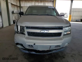 2009 Chevrolet Suburban LT w/2LT with VIN 1GNFC260X9R277890, listed as a Copart auction lot 87320354 with 202,891 mi miles and Salvage Title. Bid and sale history available at carsss.com. Image 5.