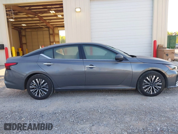 2024 Nissan Altima SV with VIN 1N4BL4DV4RN314821, listed as a IAAI auction lot 42045835 with 43,026 mi miles and . Bid and sale history available at DreamBid. Image 13.