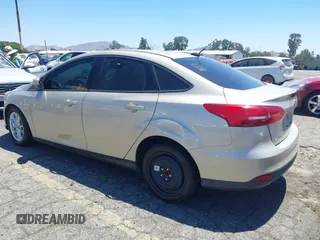 2018 Ford Focus SE с VIN 1FADP3F29JL322472, выставлен на аукционе IAAI как лот 42832498 с пробегом 53 066 миль миль и . История ставок и продаж доступна на DreamBid. Изображение 3.