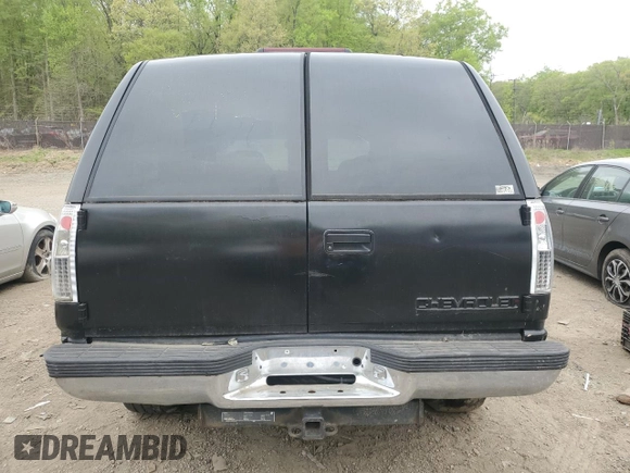 1999 Chevrolet Tahoe Z71 z VIN 1GNEK13R6XJ443409, wystawiony jako Copart lot #53613625 z przebiegiem 188 790 mil mil oraz Szkoda całkowita • Salvage title. Historia ofert i sprzedaży dostępna na DreamBid. Obrazek 6.