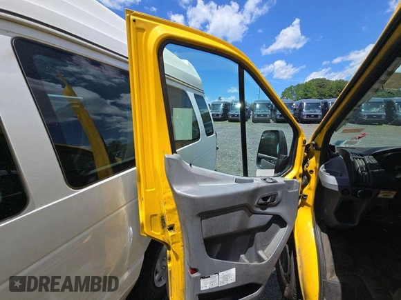 2016 Ford Transit с VIN 1FTKR3XM6GKB35085, выставлен на аукционе IAAI как лот 42847826 с пробегом 243 641 миль миль и . История ставок и продаж доступна на DreamBid. Изображение 7.