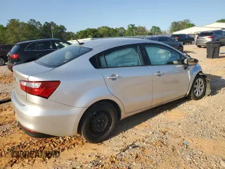 2017 Kia Rio LX z VIN KNADM4A34H6117768, wystawiony jako Copart lot #52455175 z przebiegiem 193 494 mil mil oraz Szkody całkowita. Historia ofert i sprzedaży dostępna na DreamBid. Obrazek 3.