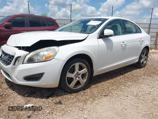 2012 Volvo S60 T5 с VIN YV1622FS4C2115146, выставлен на аукционе IAAI как лот 42216639 с пробегом 95 860 миль миль и . История ставок и продаж доступна на DreamBid. Изображение 2.