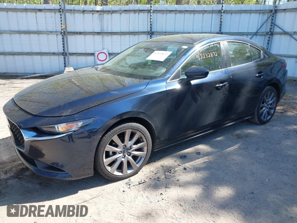 2020 Mazda 3 Select with VIN JM1BPACL2L1165675, listed as a IAAI auction lot 42232872 with 99,261 mi miles and . Bid and sale history available at DreamBid. Image 2.