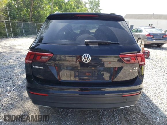 2018 Volkswagen Tiguan S with VIN 3VV0B7AX5JM033302, listed as a Copart auction lot 61534745 with 111,230 mi miles and Salvage title. Bid and sale history available at DreamBid. Image 6.