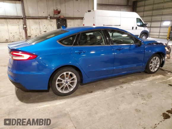2019 Ford Fusion SE with VIN 3FA6P0LU9KR258773, listed as a Copart auction lot 52117085 with 103,492 mi miles and Salvage Title. Bid and sale history available at carsss.com. Image 3.