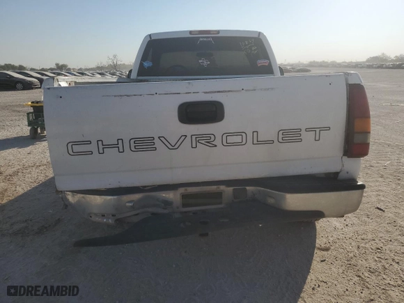 2000 Chevrolet Silverado 1500 with VIN 1GCEC14W2YE209210, listed as a Copart auction lot 76048094 with 0 mi miles and Salvage Title. Bid and sale history available at carsss.com. Image 6.