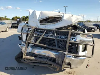 2020 Chevrolet Silverado 3500HD LT with VIN 1GC4YTE75LF205106, listed as a Copart auction lot 71896734 with 0 mi miles and Salvage Title. Bid and sale history available at carsss.com. Image 5.