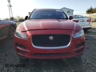 2017 Jaguar F-Pace 35t Premium with VIN SADCJ2BV1HA090591, listed as a Copart auction lot 51320405 with 133,312 mi miles and Clean Title. Bid and sale history available at DreamBid. Image 5.