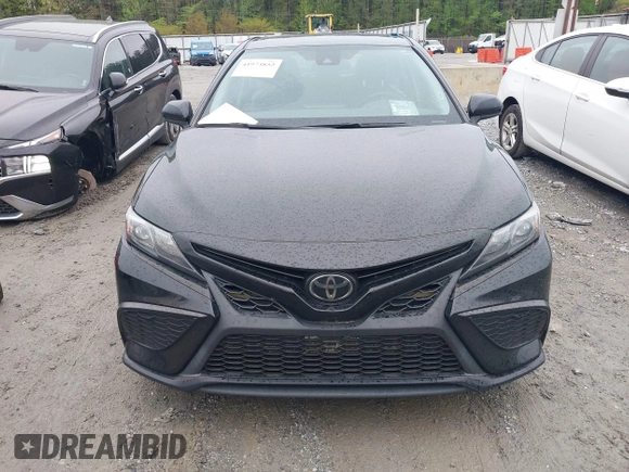 2021 Toyota Camry SE Nightshade with VIN 4T1G11AK2MU456447, listed as a IAAI auction lot 41973852 with 47,185 mi miles. Bid and sale history available at carsss.com. Image 12.