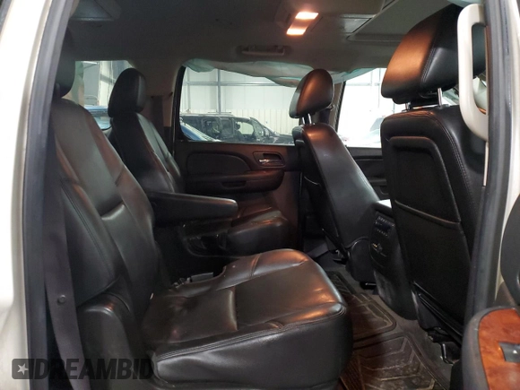 2013 GMC Yukon XL SLT with VIN 1GKS2KE70DR270162, listed as a Copart auction lot 44357555 with 141,889 mi miles and Salvage Title. Bid and sale history available at carsss.com. Image 11.