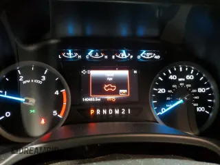 2017 Ford F-250 Lariat z VIN 1FT7W2BTXHED03169, wystawiony jako Copart lot #52261395 z przebiegiem 140 483 mil mil oraz Szkoda całkowita • Salvage title. Historia ofert i sprzedaży dostępna na DreamBid. Obrazek 9.