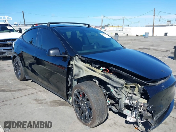 2021 Tesla Model Y Performance with VIN 5YJYGDEF9MF251738, listed as a IAAI auction lot 41708950 with 61,248 mi miles and . Bid and sale history available at DreamBid. Image 6.
