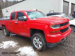 2016 Chevrolet Silverado 1500 Custom with VIN 1GCVKPEC8GZ320846, listed as a IAAI auction lot 41113797 with 113,727 mi miles. Bid and sale history available at carsss.com. Image 1.