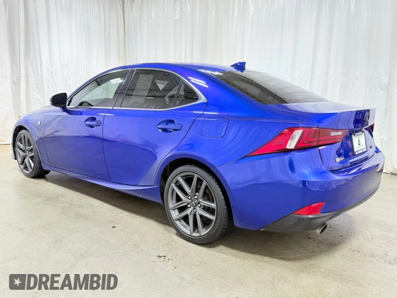 2016 Lexus IS 200t with VIN JTHBA1D26G5002502, listed as a Copart auction lot 55499485 with 103,558 mi miles and Clean Title. Bid and sale history available at DreamBid. Image 3.