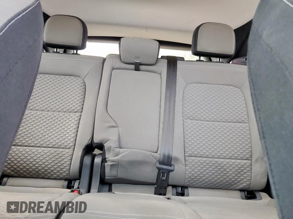 2022 Ford Escape SE with VIN 1FMCU0G69NUA87436, listed as a Copart auction lot 57942875 with 37,675 mi miles and Salvage title. Bid and sale history available at DreamBid. Image 10.