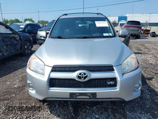2012 Toyota RAV4 Limited z VIN 2T3DK4DV9CW068404, wystawiony jako IAAI lot #42612322 z przebiegiem 164 862 mil mil oraz . Historia ofert i sprzedaży dostępna na DreamBid. Obrazek 12.