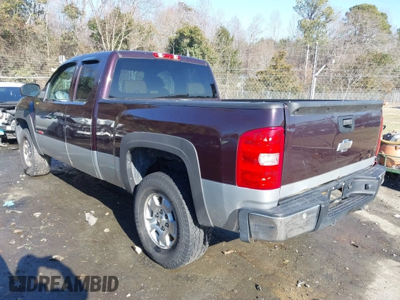 2008 Chevrolet Silverado 1500 with VIN 2GCFK19Y081135708, listed as a IAAI auction lot 41305057 with 206,468 mi miles and . Bid and sale history available at DreamBid. Image 3.