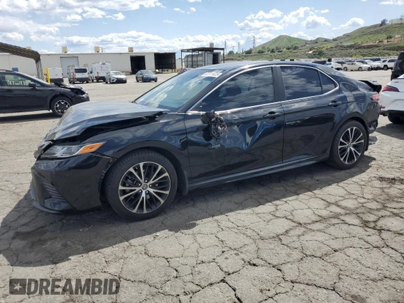 2019 Toyota Camry LE with VIN 4T1B11HK9KU840139, listed as a Copart auction lot 52015825 with 77,939 mi miles and Salvage Title. Bid and sale history available at carsss.com. Image 1.