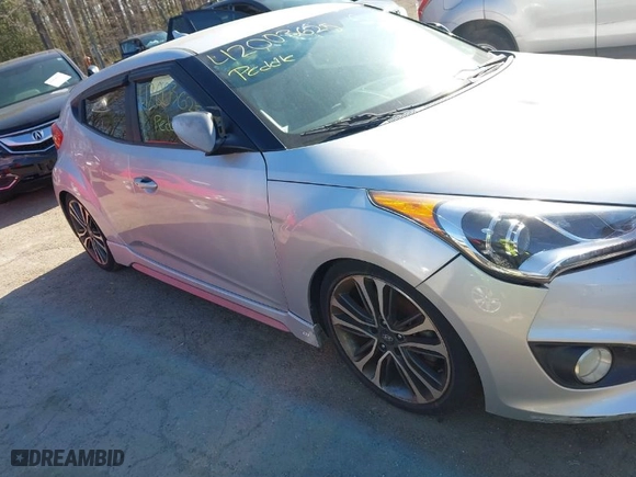 2016 Hyundai Veloster Turbo with VIN KMHTC6AE1GU254168, listed as a IAAI auction lot 42003625 with 92,868 mi miles. Bid and sale history available at carsss.com. Image 6.