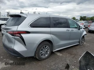 2021 Toyota Sienna XLE with VIN 5TDGSKFC6MS027079, listed as a Copart auction lot 67505344 with 36,686 mi miles and Salvage Title. Bid and sale history available at carsss.com. Image 3.