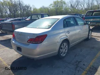 2008 Toyota Avalon XL with VIN 4T1BK36B18U265412, listed as a IAAI auction lot 41978057 with 212,062 mi miles. Bid and sale history available at carsss.com. Image 4.