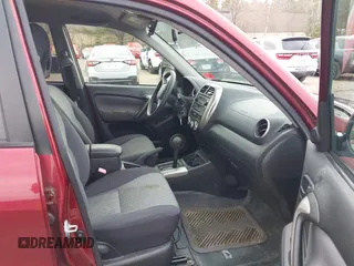 2005 Toyota RAV4 with VIN JTEHD20V350067774, listed as a IAAI auction lot 41969155 with 125,297 mi miles. Bid and sale history available at carsss.com. Image 5.