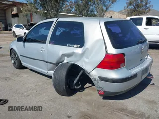 1999 Volkswagen Golf z VIN WVWBA31J0XW484354, wystawiony jako IAAI lot #41653219 z przebiegiem 255 725 mil mil oraz . Historia ofert i sprzedaży dostępna na DreamBid. Obrazek 3.