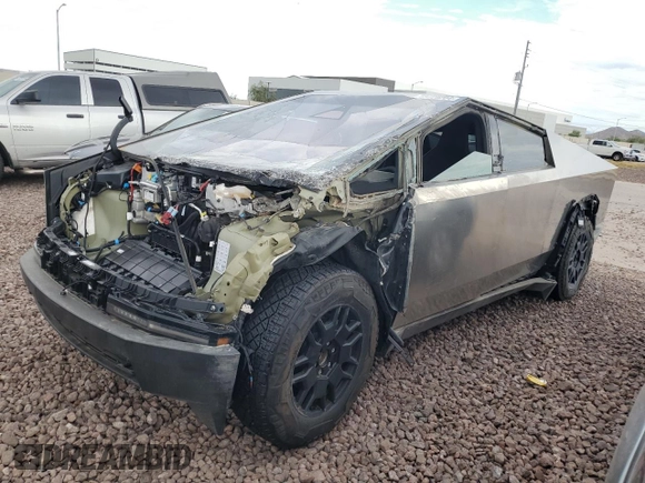 2024 Tesla Cybertruck z VIN 7G2CEHED5RA012436, wystawiony jako Copart lot #69229204 z przebiegiem 22 mil mil oraz Szkody całkowita. Historia ofert i sprzedaży dostępna na DreamBid. Obrazek 1.