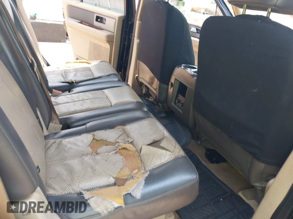 2007 Ford Expedition Eddie Bauer with VIN 1FMFU17587LA76172, listed as a IAAI auction lot 42410120 with 392,254 mi miles and . Bid and sale history available at DreamBid. Image 8.