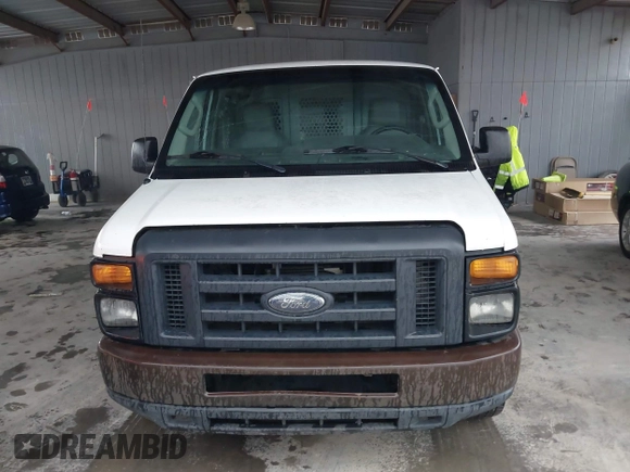 2012 Ford Econoline Cargo Commercial z VIN 1FTNS2EW4CDA01478, wystawiony jako IAAI lot #42306606 z przebiegiem 213 597 mil mil oraz . Historia ofert i sprzedaży dostępna na DreamBid. Obrazek 12.