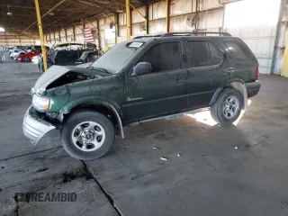2002 Isuzu Rodeo z VIN 4S2CK58DX24320793, wystawiony jako Copart lot #46357065 z przebiegiem 180 306 mil mil oraz Szkody całkowita. Historia ofert i sprzedaży dostępna na DreamBid. Obrazek 1.