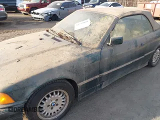 1994 BMW 3 Series с VIN WBABJ5327RJC79731, выставлен на аукционе IAAI как лот 41477099 с пробегом Не указан миль и . История ставок и продаж доступна на DreamBid. Изображение 6.
