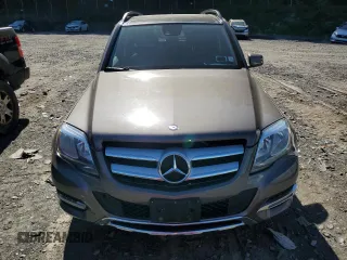 2013 Mercedes-Benz GLK 350 with VIN WDCGG8JB0DG083297, listed as a Copart auction lot 60913404 with 143,890 mi miles and Salvage Title. Bid and sale history available at DreamBid. Image 5.