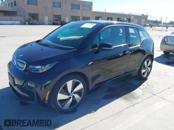 2017 BMW i3 z VIN WBY1Z8C54HV889592, wystawiony jako IAAI lot #41820029 z przebiegiem 50 530 mil mil oraz . Historia ofert i sprzedaży dostępna na DreamBid. Obrazek 2.
