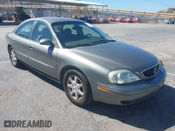 2002 Mercury Sable GS with VIN 1MEFM50U92A613552, listed as a IAAI auction lot 41718804 with 211,661 mi miles. Bid and sale history available at carsss.com. Image 1.