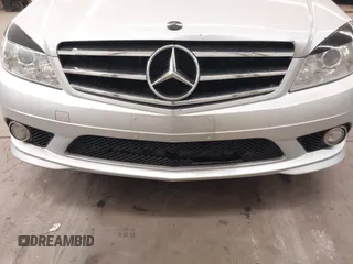 2010 Mercedes-Benz C 300 Sport z VIN WDDGF8BB2AR128205, wystawiony jako IAAI lot #42011167 z przebiegiem 117 045 mil mil oraz . Historia ofert i sprzedaży dostępna na DreamBid. Obrazek 13.