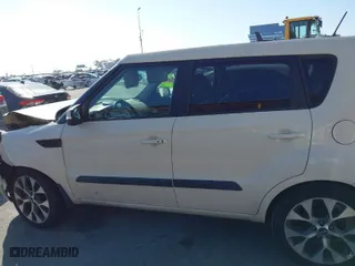 2013 Kia Soul + with VIN KNDJT2A6XD7760122, listed as a IAAI auction lot 41652106 with 116,237 mi miles. Bid and sale history available at carsss.com. Image 14.