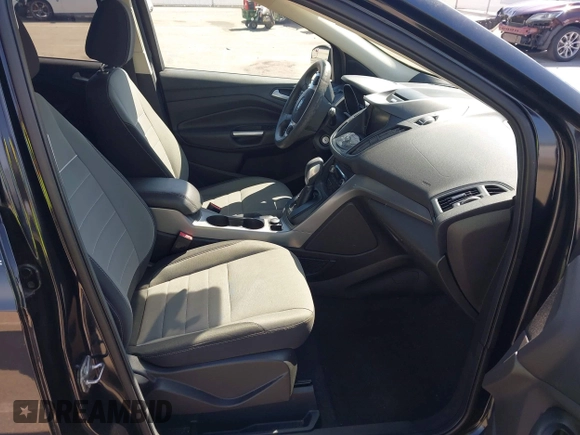 2015 Ford Escape SE with VIN 1FMCU9G9XFUC14744, listed as a IAAI auction lot 41967223 with 161,513 mi miles. Bid and sale history available at carsss.com. Image 5.