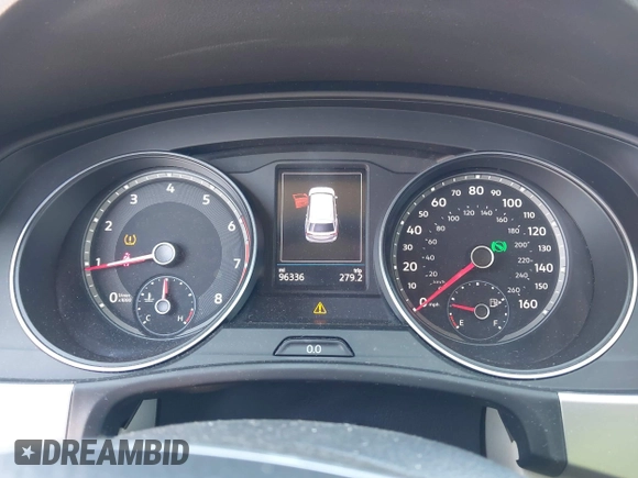 2018 Volkswagen Atlas SE with VIN 1V2KR2CAXJC586848, listed as a IAAI auction lot 42200959 with 96,336 mi miles and . Bid and sale history available at DreamBid. Image 7.
