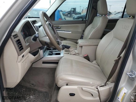 2009 Jeep Liberty Limited with VIN 1J8GN58K09W526618, listed as a Copart auction lot 83000224 with 109,705 mi miles and Salvage Title. Bid and sale history available at carsss.com. Image 7.