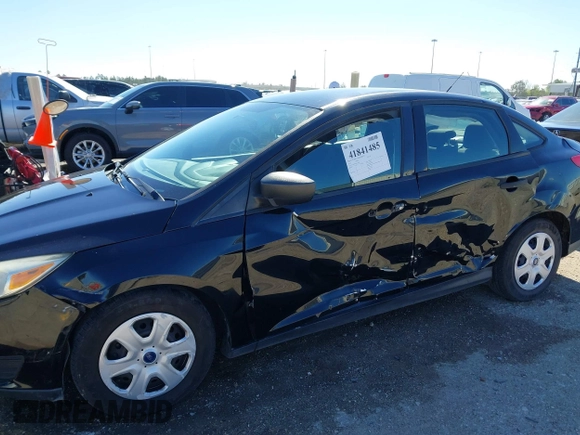 2018 Ford Focus S with VIN 1FADP3E29JL259004, listed as a IAAI auction lot 41841485 with 77,567 mi miles. Bid and sale history available at carsss.com. Image 6.