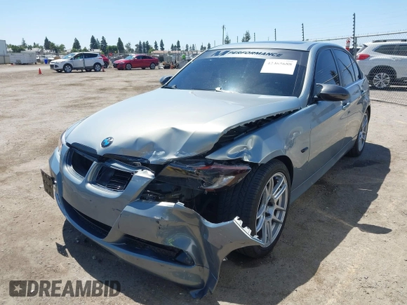 2007 BMW 3 Series 328xi z VIN WBAVC73587KP33390, wystawiony jako IAAI lot #42465688 z przebiegiem 144 423 mil mil oraz . Historia ofert i sprzedaży dostępna na DreamBid. Obrazek 2.