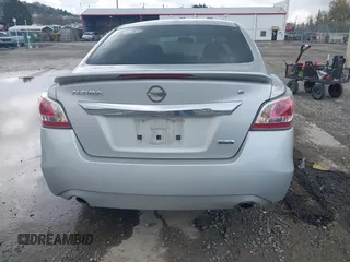 2015 Nissan Altima S with VIN 1N4AL3AP0FN900696, listed as a IAAI auction lot 41960816 with 168,139 mi miles and . Bid and sale history available at carsss.com. Image 17.