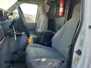 2013 Ford Econoline Cargo Commercial z VIN 1FTNE1EW1DDA61995, wystawiony jako IAAI lot #42516622 z przebiegiem 182 503 mil mil oraz . Historia ofert i sprzedaży dostępna na DreamBid. Obrazek 8.