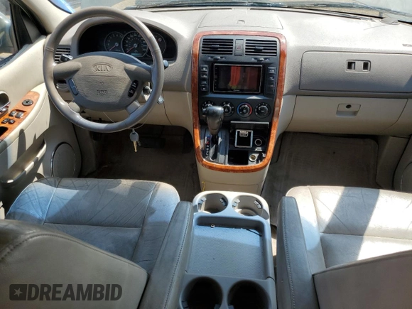 2005 Kia Sedona LX with VIN KNDUP131X56672224, listed as a Copart auction lot 88444405 with 151,386 mi miles and Salvage Title. Bid and sale history available at carsss.com. Image 8.