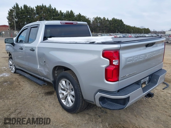 2020 Chevrolet Silverado 1500 Custom with VIN 1GCRWBEKXLZ375096, listed as a IAAI auction lot 41299675 with 32,046 mi miles. Bid and sale history available at carsss.com. Image 3.