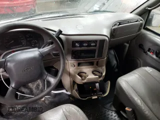 2003 Chevrolet Astro Cargo with VIN 1GCDM19X53B103984, listed as a Copart auction lot 46184145 with 214,147 mi miles and Salvage Title. Bid and sale history available at carsss.com. Image 8.
